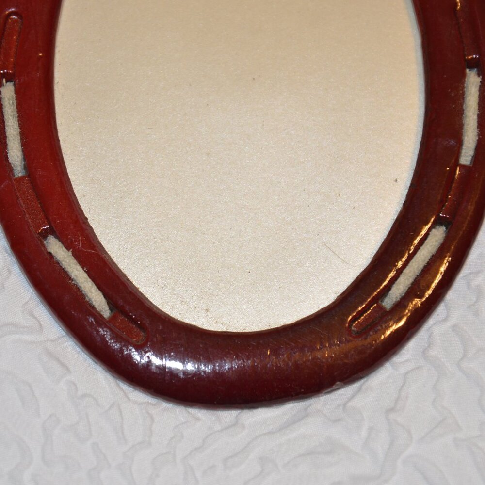 Handmade Red Horseshoe Frame - Picture 4 of 6